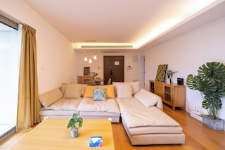 Tyms Modern 3BR 2BA Apt Near Metro