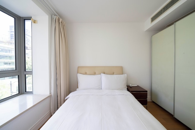 Tyms Stylish 3BR 2BA Apt Xuhui Center