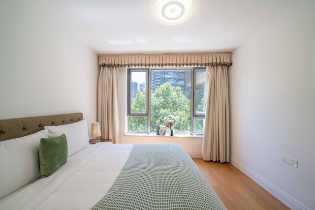 Tyms Stylish 3BR 2BA Apt Xujiahui Metro