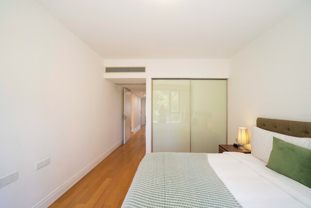 Tyms Stylish 3BR 2BA Apt Xujiahui Metro