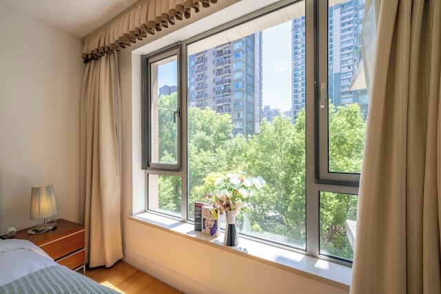 Tyms Stylish 3BR 2BA Apt Xujiahui Metro