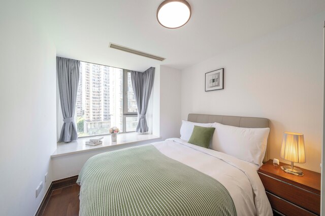 Tyms Premium 3BR 2BA Apt Walk to Metro