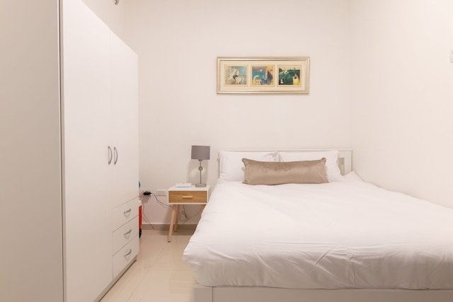 3 BR SeaFront APT Prestigious Tower