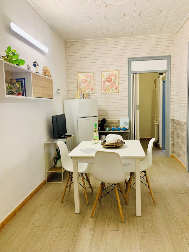 Basic Interior Apartment Sagrada Familia