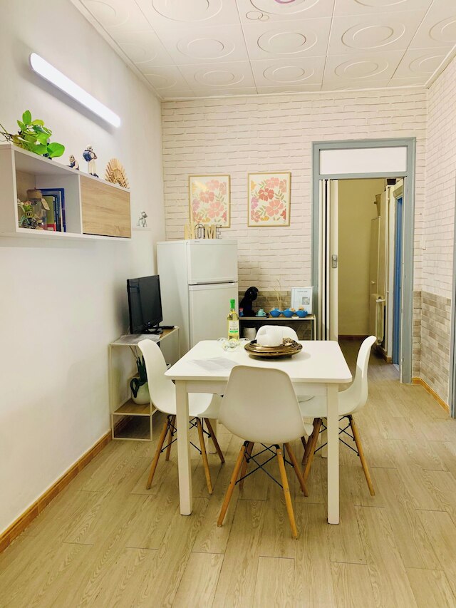 Basic Interior Apartment Sagrada Familia