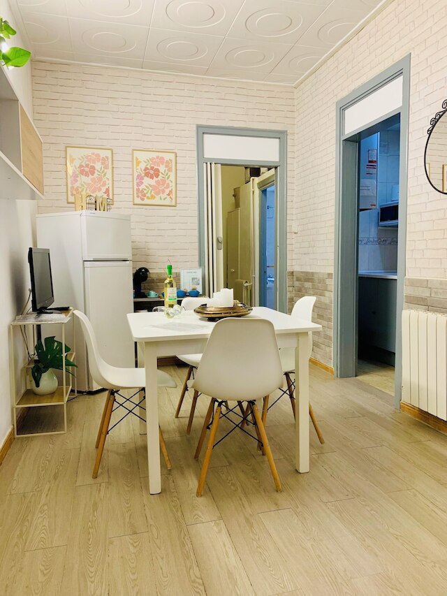 Basic Interior Apartment Sagrada Familia