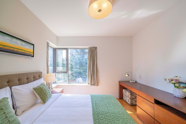 Tyms Luxury 2BR 1BA Apt Xujiahui Shops