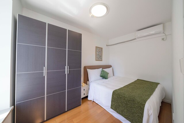 Tyms Elegant 1BR 1BA Apt Yongxin Century