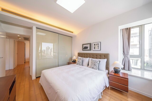 Tyms Elegant 2BR 1BA Apt Walk to Malls