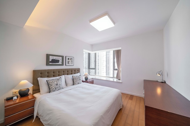 Tyms Elegant 2BR 1BA Apt Walk to Malls