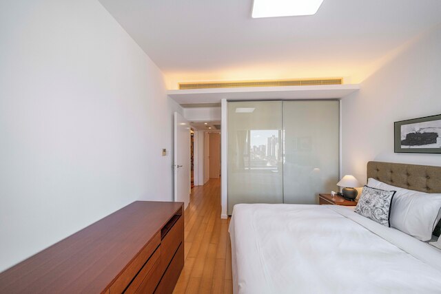 Tyms Elegant 2BR 1BA Apt Walk to Malls