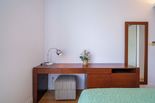 Tyms Spacious 2BR 1BA Apt Xuhui Metro