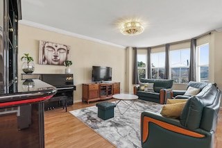 Beautiful Spacious 4BR in Silver Terrace