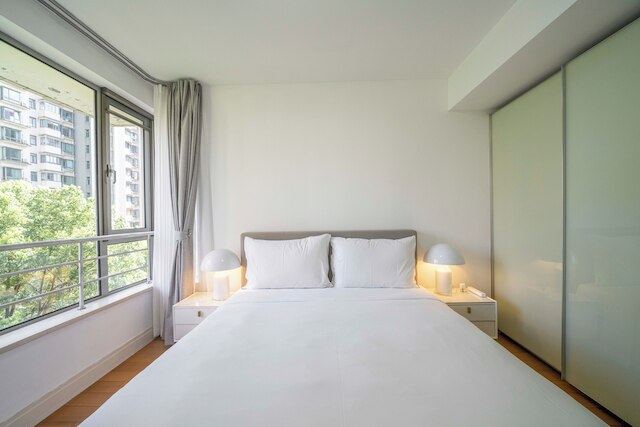 Tyms Stylish 1BR 1BA Apt Xujiahui Center