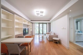 Tyms Stylish 1BR 1BA Apt Xujiahui Center