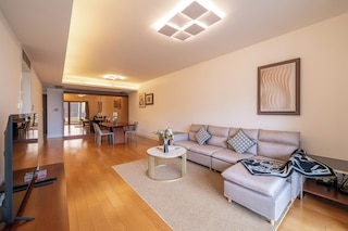 Tyms Family 2BR 1BA Apt Xujiahui Center