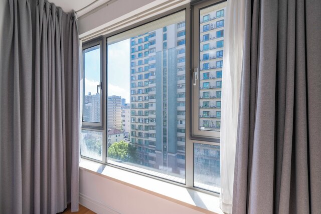 Tyms 1BR 1BA Apt Xujiahui Metro