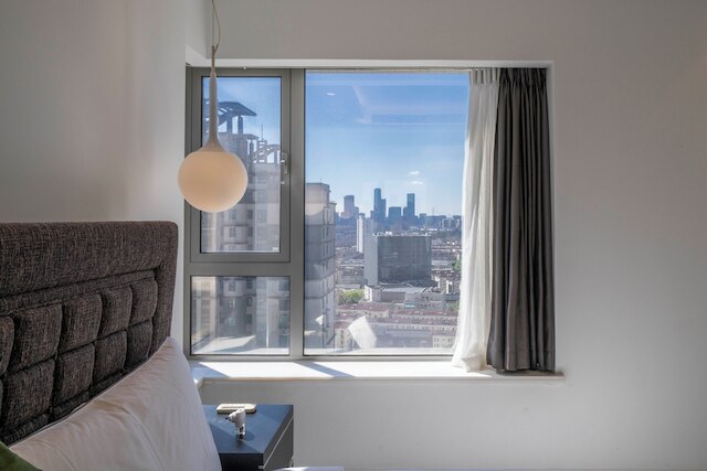 Tyms 2BR 1BA Apt Xujiahui Metro