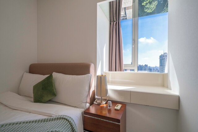 Tyms 2BR 1BA Apt Xujiahui Metro