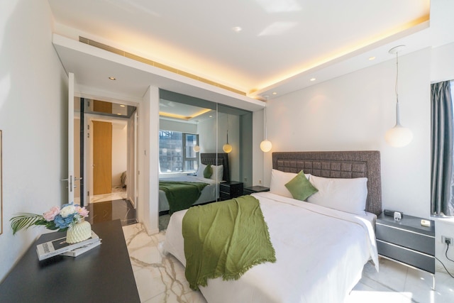 Tyms 2BR 1BA Apt Xujiahui Metro