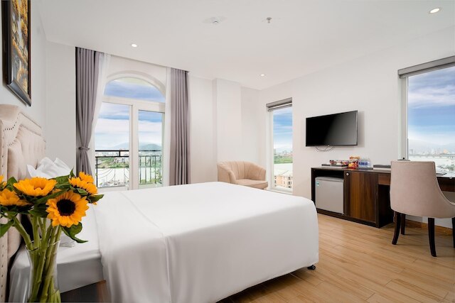 RHM Luxury Hotel and Suite