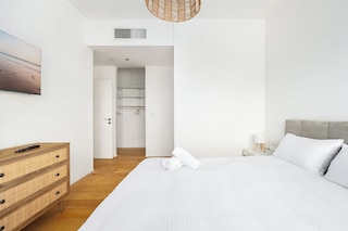 Luxury Tower 3BR Beach View High Floor