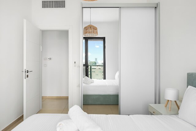 Luxury Tower 3BR Beach View High Floor