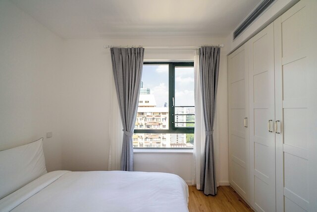 Tyms Spacious 4BR 2BA Apt Xujiahui