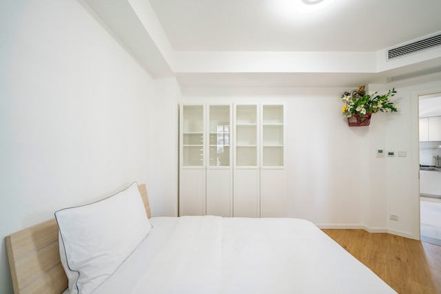 Tyms Spacious 4BR 2BA Apt Xujiahui