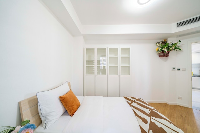 Tyms 4BR 2BA Apt Novel Garden