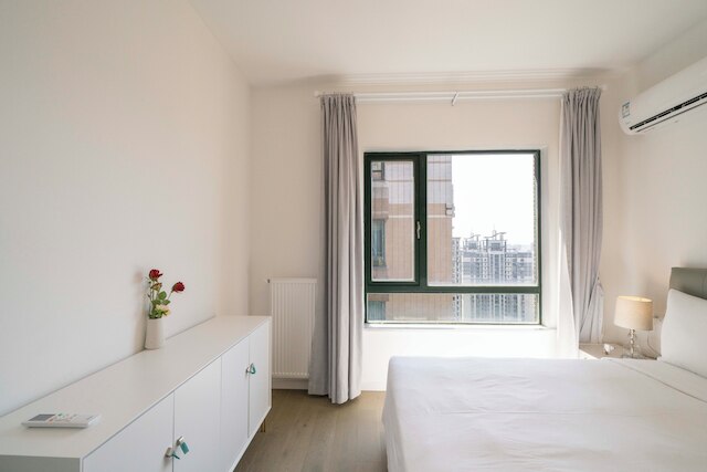 Tyms Elegant 4BR 2BA Apt Xujiahui Malls