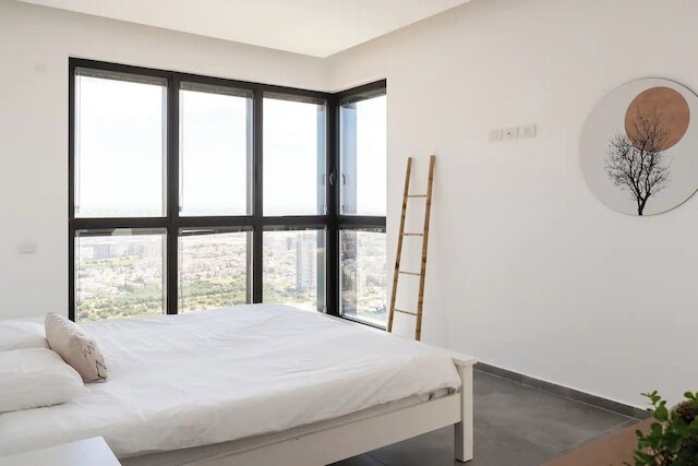 Prestigious penthouse in a luxury tower