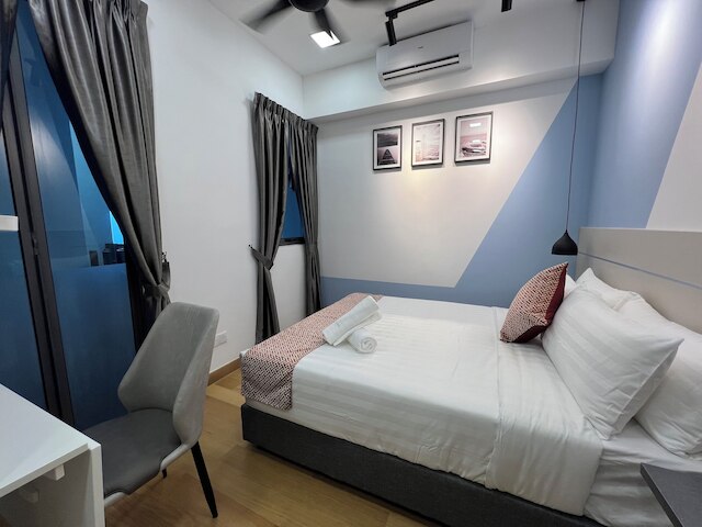 ザ コロニー バイ インフィニタム フリクセス