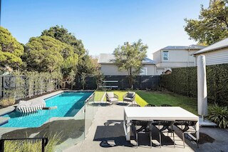 Brighton Designer Retreat Walk to Beach & Cafes