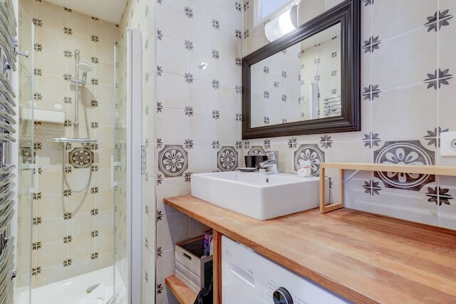 アトス I スタイリッシュ 1ベッドルーム ホーム オン ザ リヴ ゴーシュ