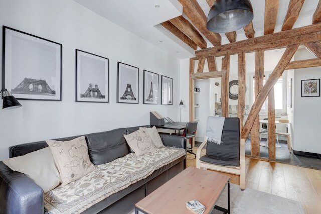 アトス I スタイリッシュ 1ベッドルーム ホーム オン ザ リヴ ゴーシュ