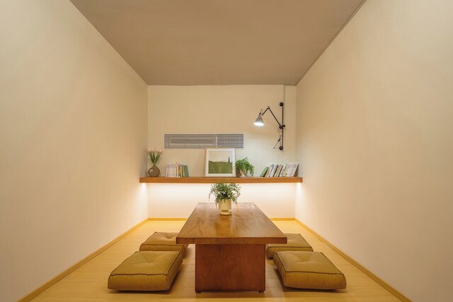 Captain No. 5 Youth Hotel