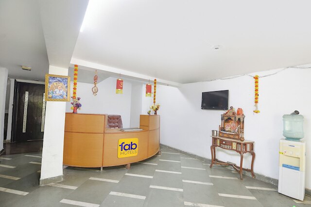 ファブホテル チョードリー パレス