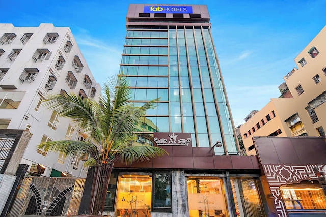 Fabhotel Aafreen International