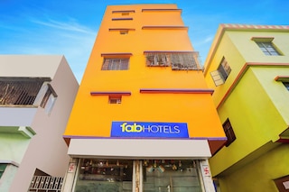 Fabhotel Royal Rose Residency