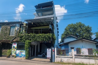 サトップ トラベラーズ ゲストハウス