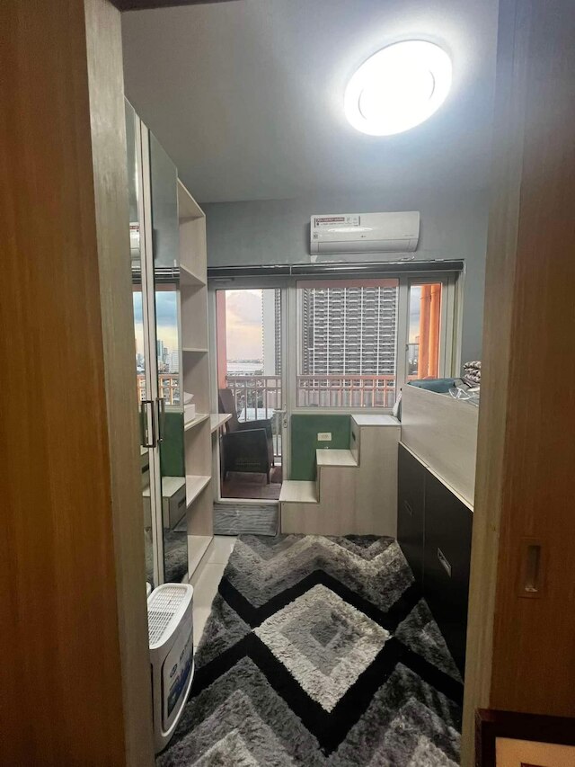 ブリーズ レジデンシズ コンドス