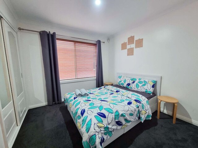 モダン ファミリー ホーム イン ニューポート