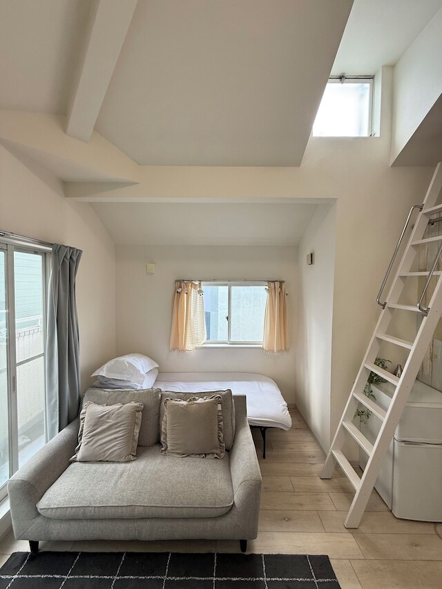 SHIZUKURIA MINAMIGYOTOKU