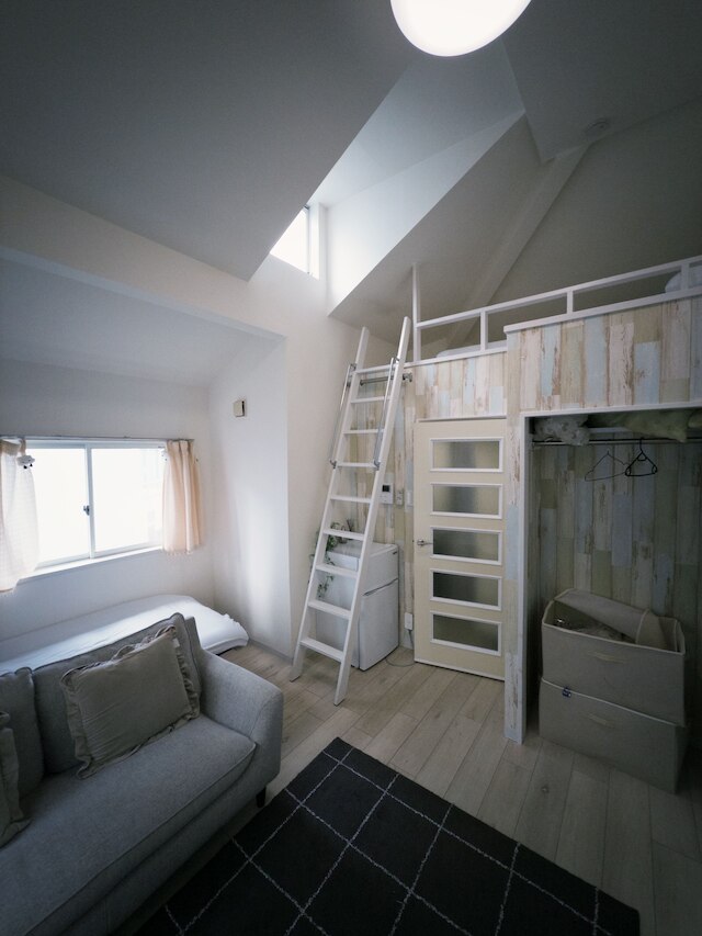 SHIZUKURIA MINAMIGYOTOKU