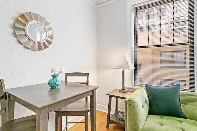 1BR Fully Equipped - Belmont rep