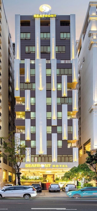 Sea Front Apartment & Spa Da Nang