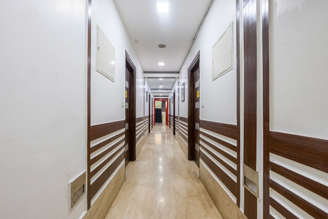 ホテル ダウンタウン - イースト オブ カイラシュ