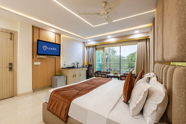 ホテル ダウンタウン - イースト オブ カイラシュ