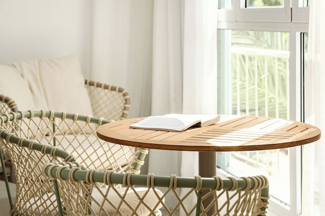 Central & Bright Getaway by Sea N' Rent